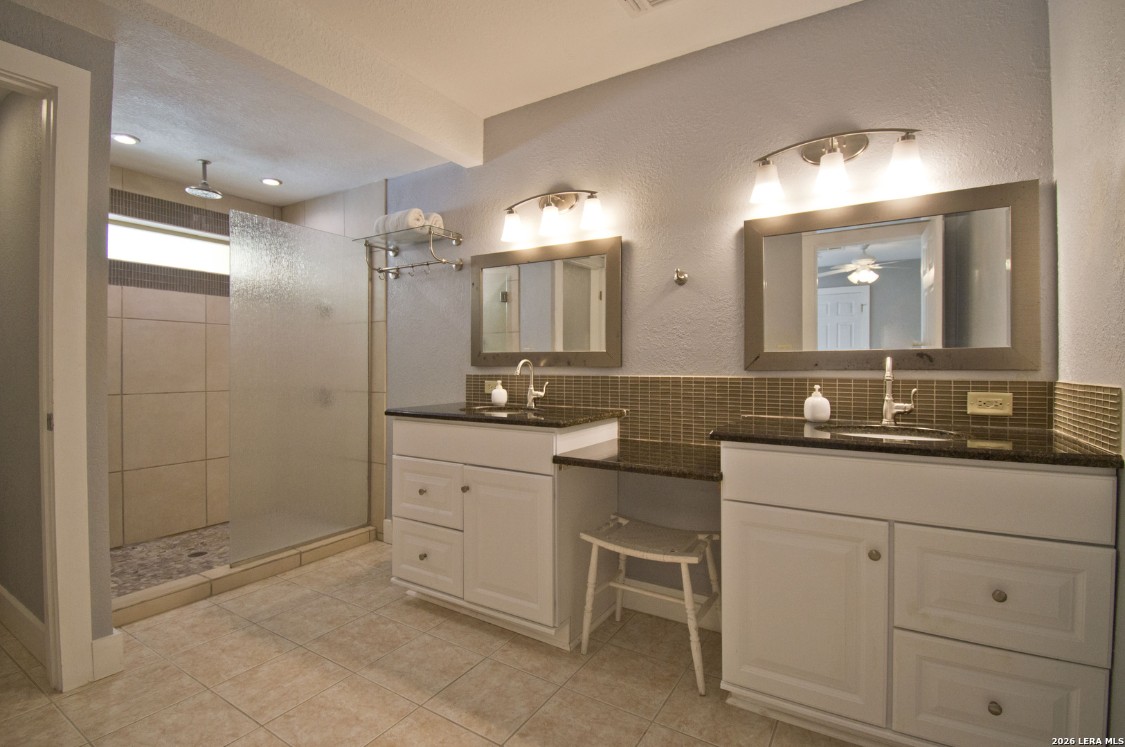 702 E Schubert Fredericksburg TX 78624