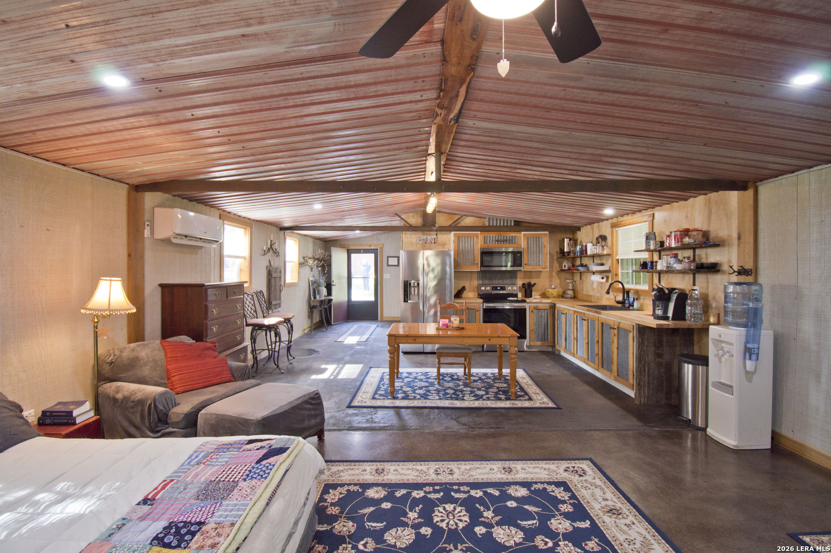 702 E Schubert Fredericksburg TX 78624