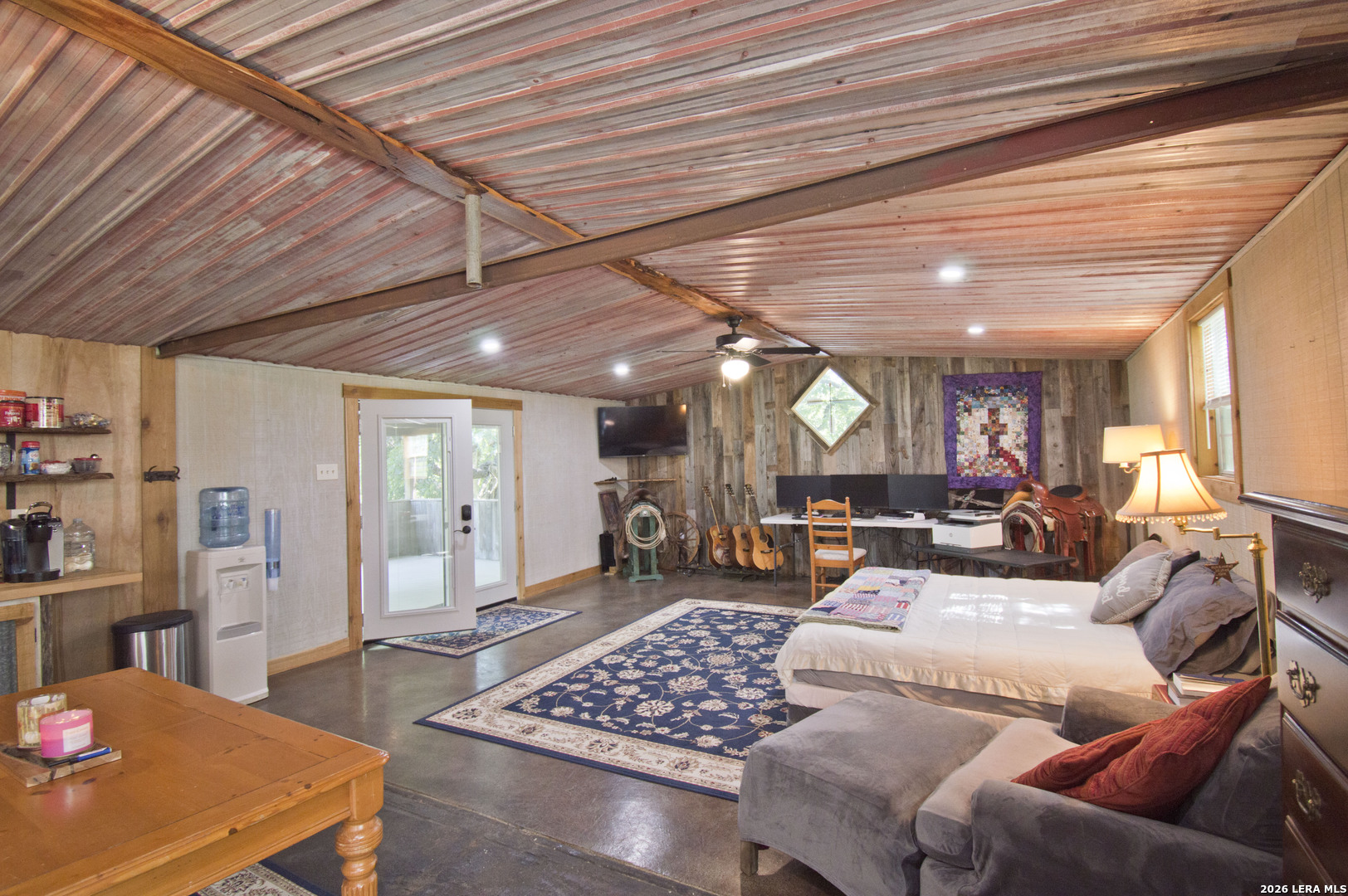 702 E Schubert Fredericksburg TX 78624