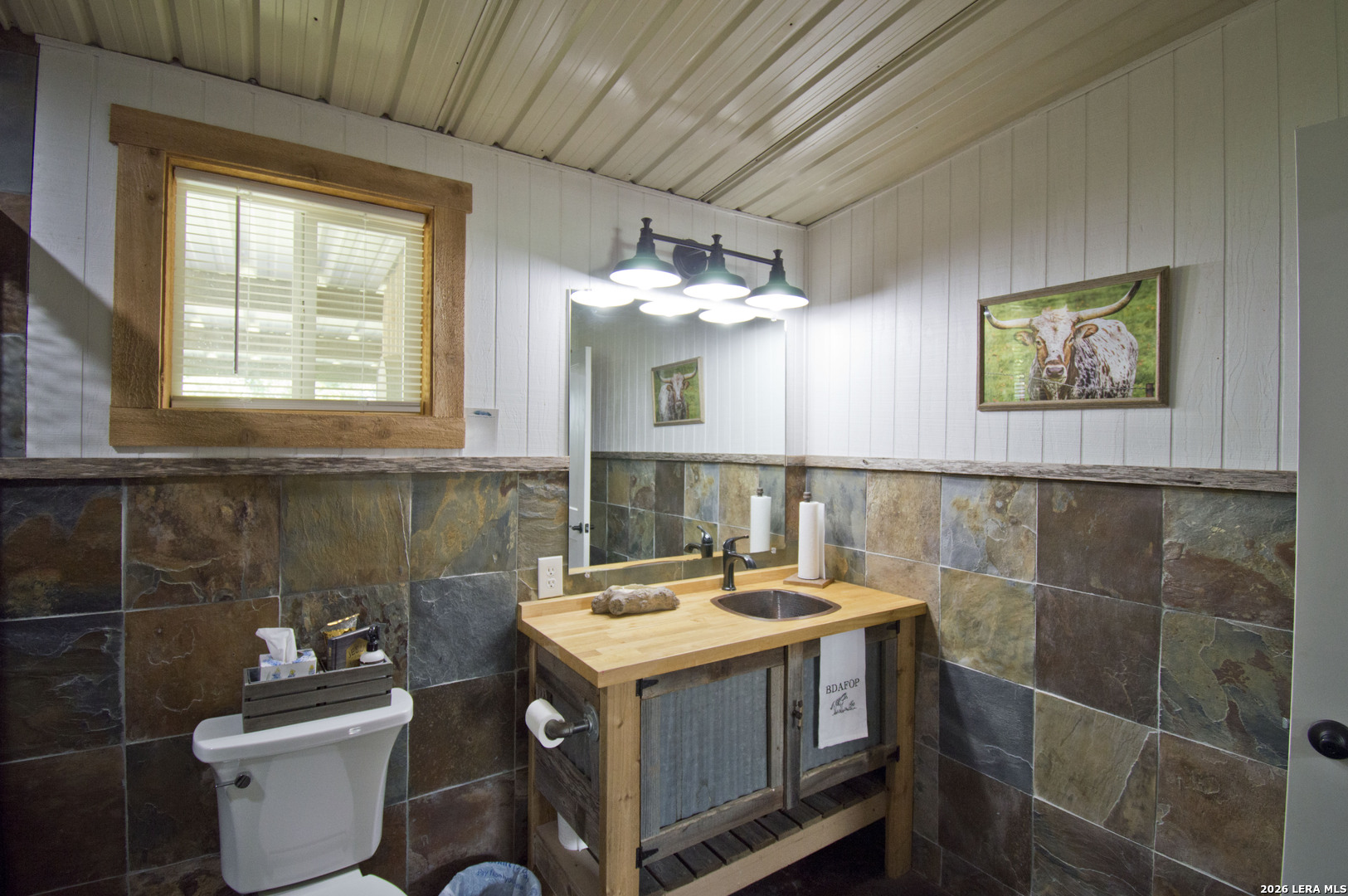702 E Schubert Fredericksburg TX 78624