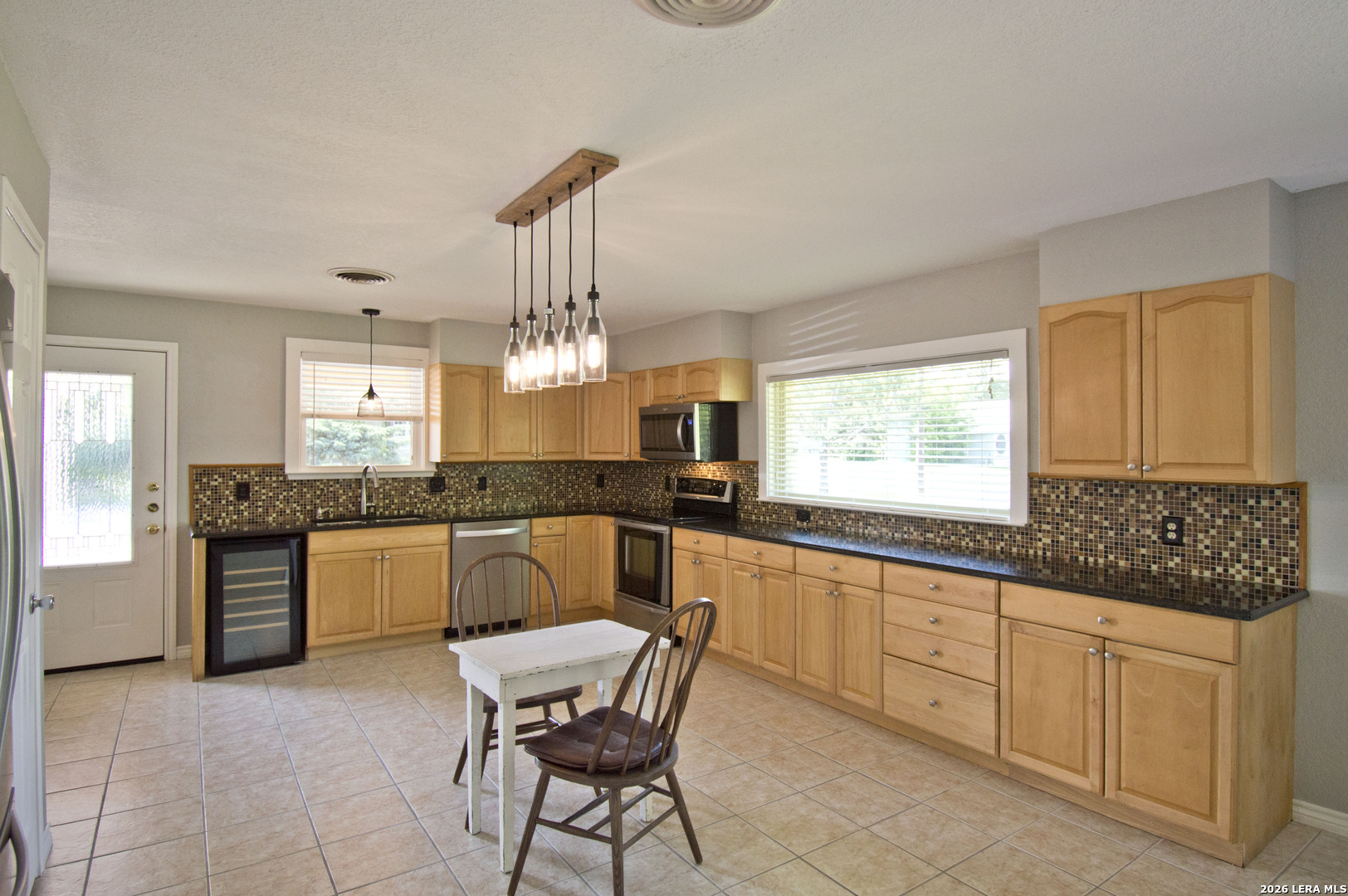 702 E Schubert Fredericksburg TX 78624