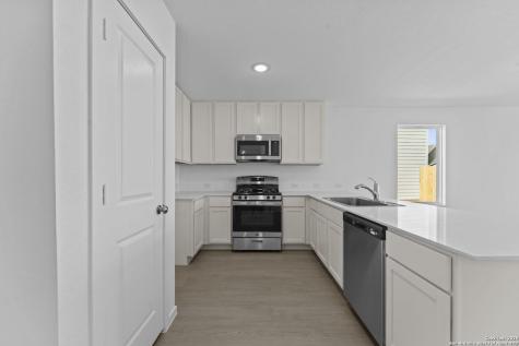137 Alameda Drive Fredericksburg TX 78624