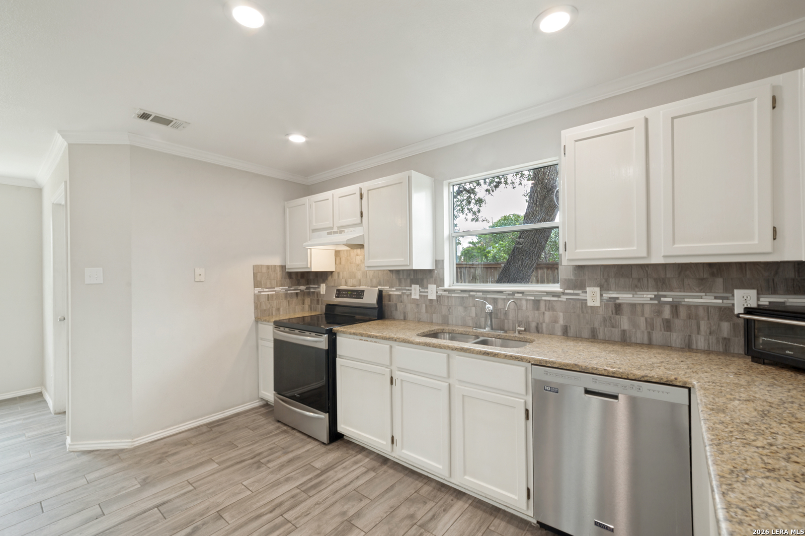 10703 Cat Mountain San Antonio TX 78251