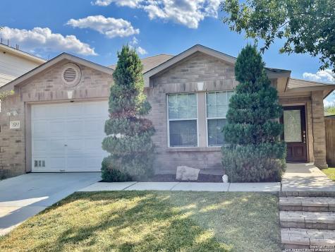 2322 Mission Glory San Antonio TX 78223