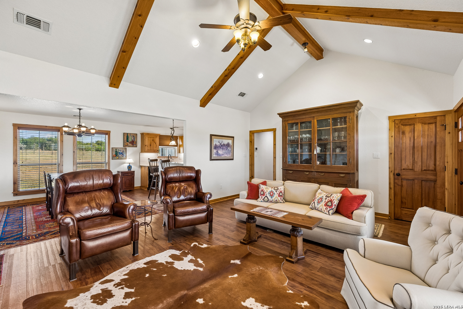 466 County Road 742 Yancey TX 78886