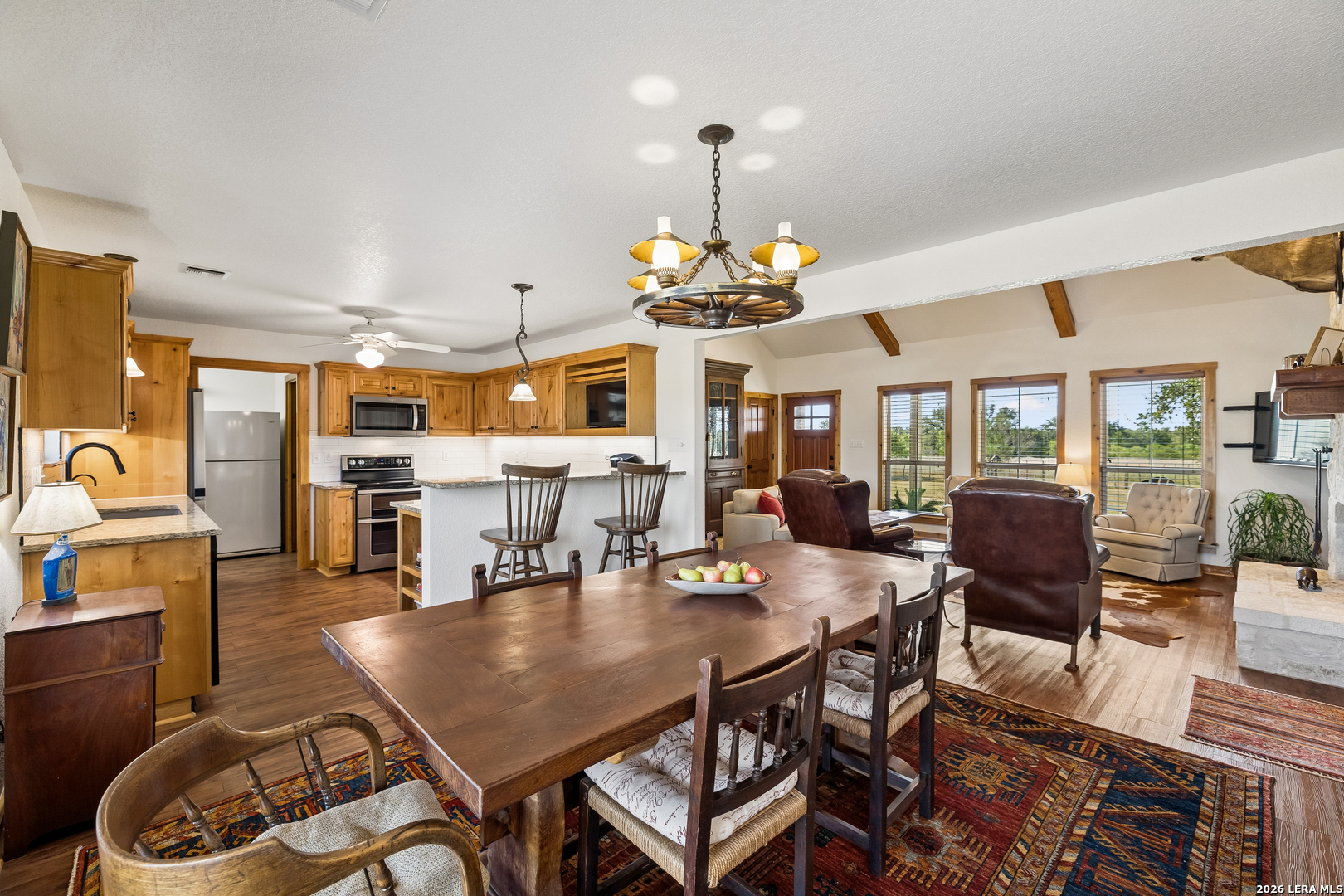 466 County Road 742 Yancey TX 78886
