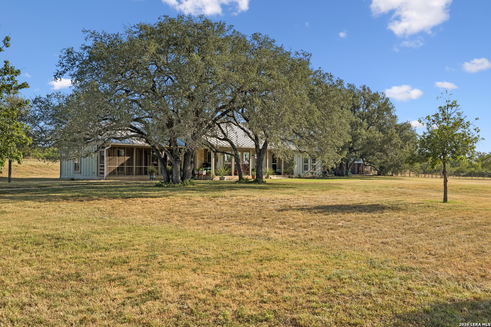 466 County Road 742 Yancey TX 78886