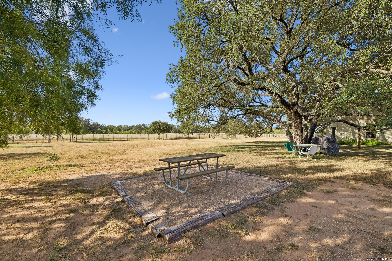 466 County Road 742 Yancey TX 78886
