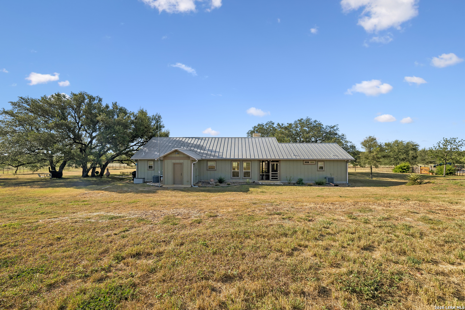 466 County Road 742 Yancey TX 78886