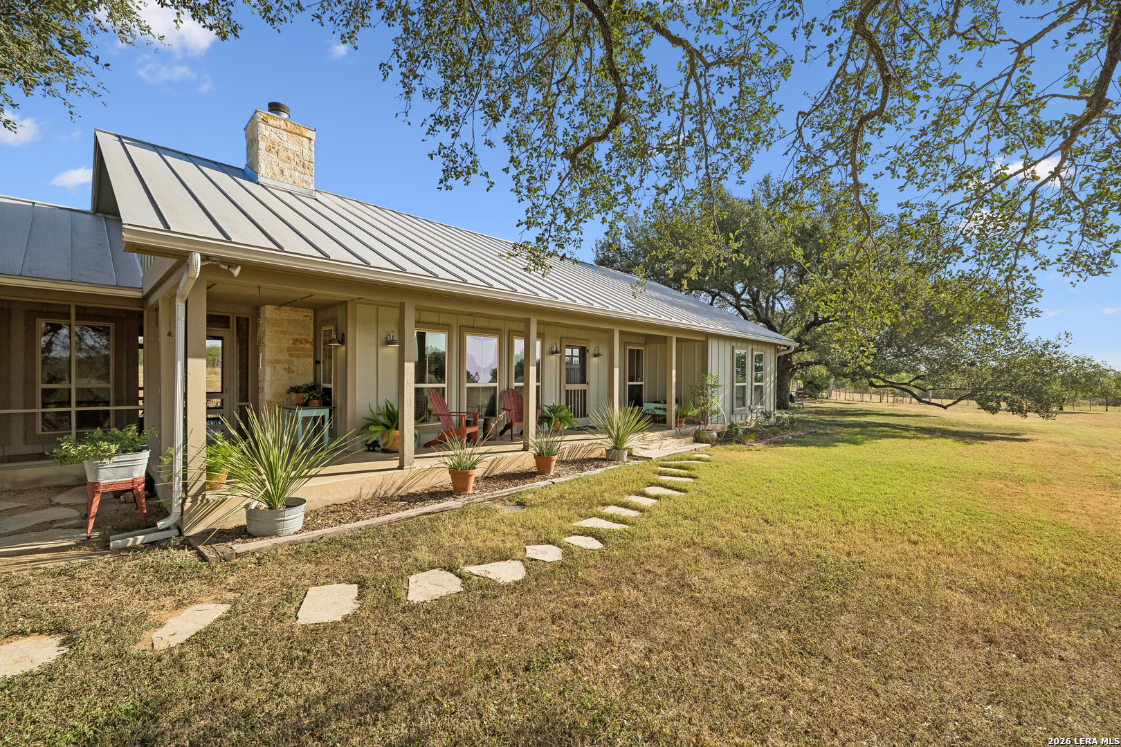 466 County Road 742 Yancey TX 78886