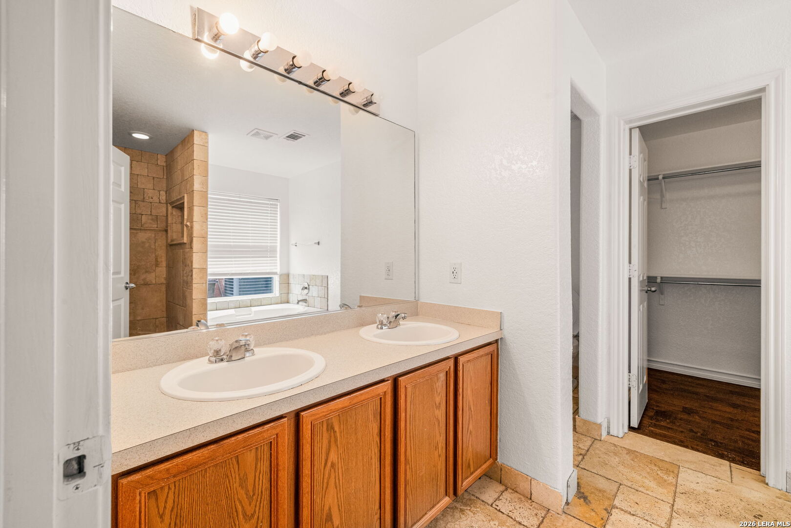 9027 Timber Laurel San Antonio TX 78250