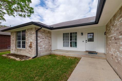 2069 Bentwood Drive New Braunfels TX 78130