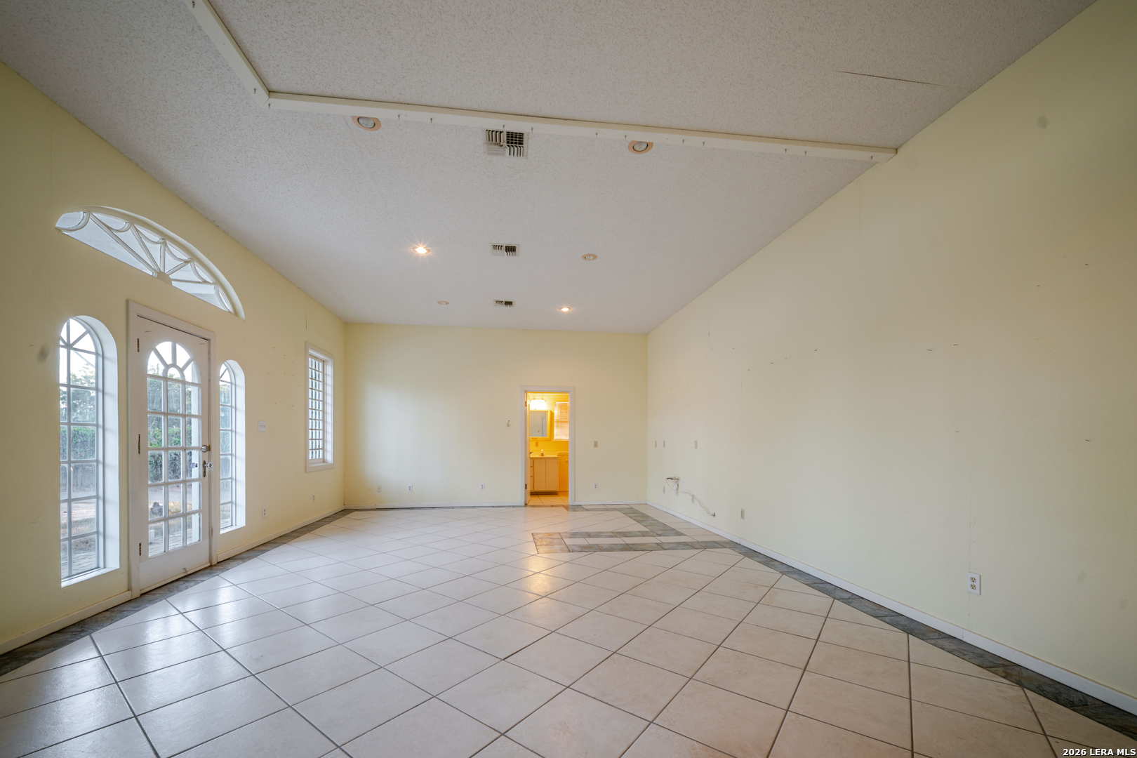 205 E Cleveland Street Beeville TX 78102
