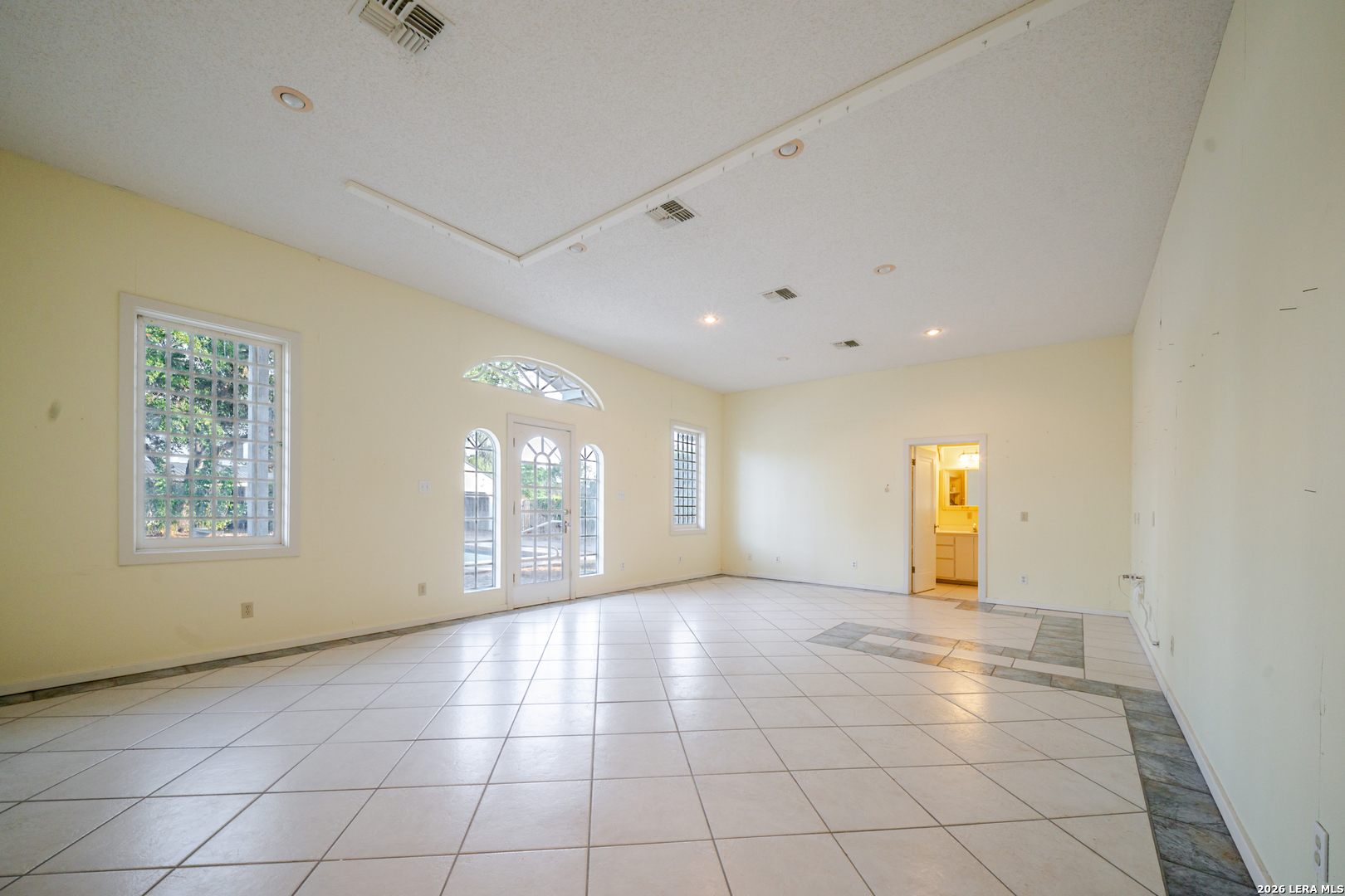 205 E Cleveland Street Beeville TX 78102