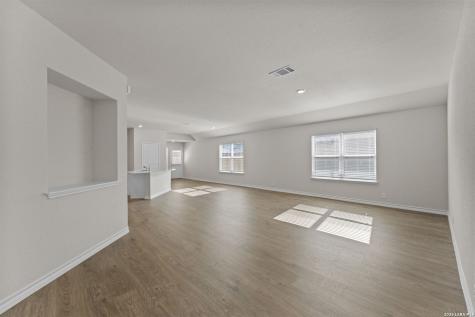 635 Fluted Shoals Cibolo TX 78108