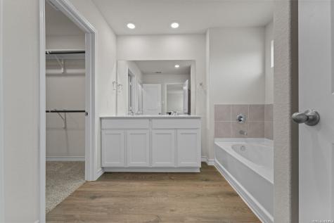635 Fluted Shoals Cibolo TX 78108