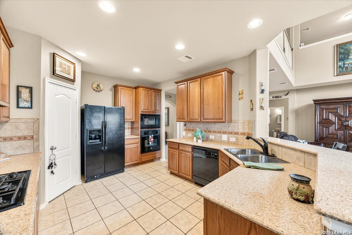 24819 Catalan Cliff San Antonio TX 78261