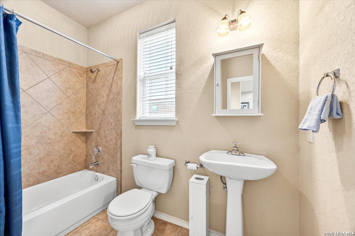 24819 Catalan Cliff San Antonio TX 78261