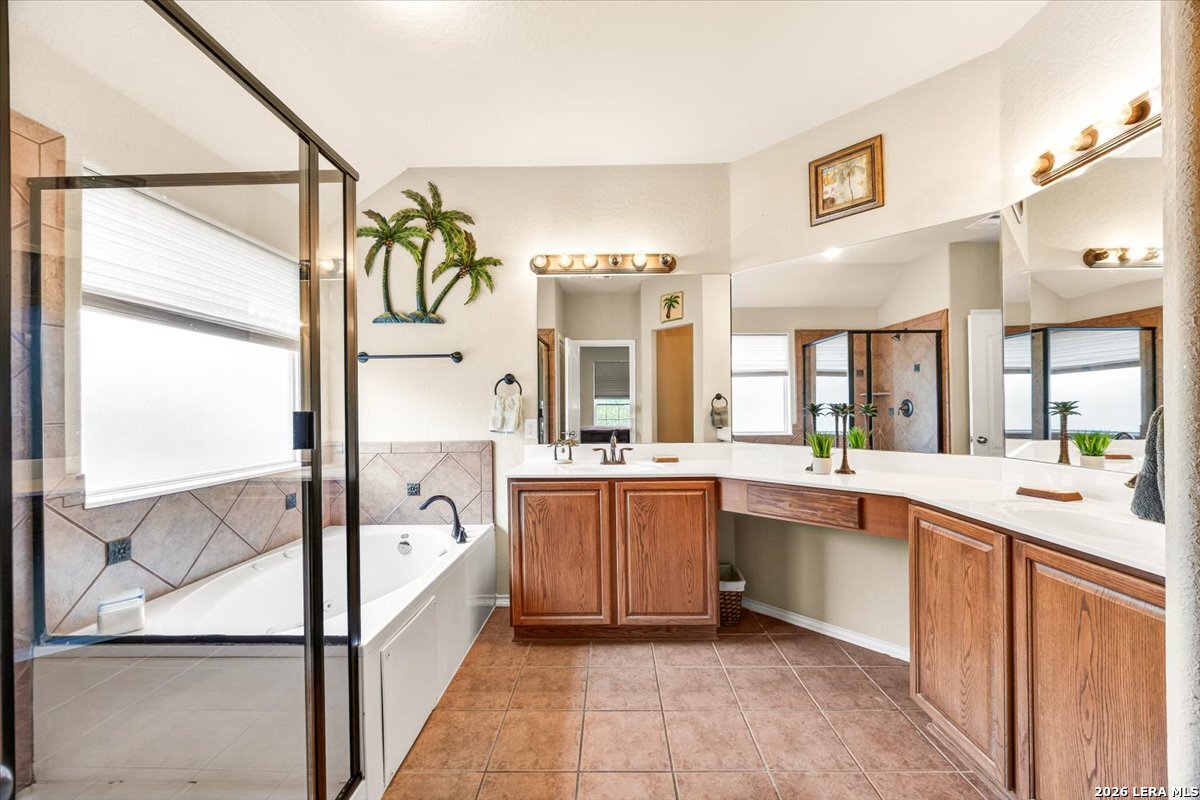 24819 Catalan Cliff San Antonio TX 78261
