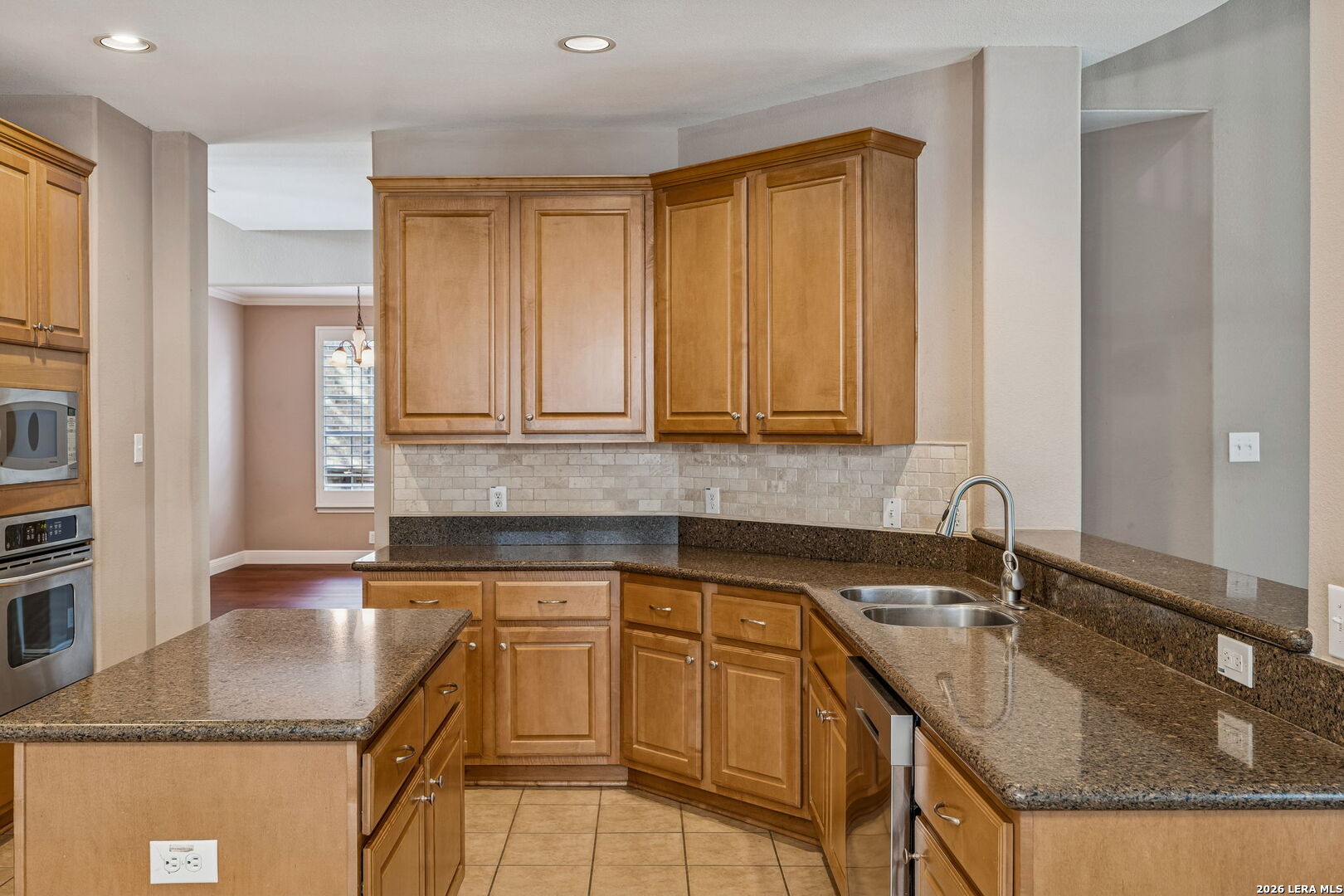 611 Enchanted Way San Antonio TX 78260