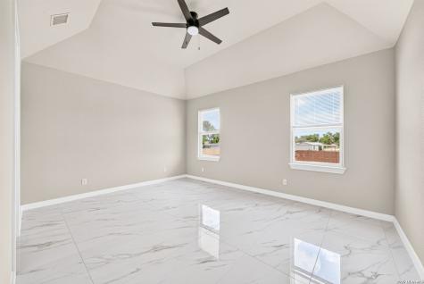 19724 Alexander Nova Somerset TX 78069