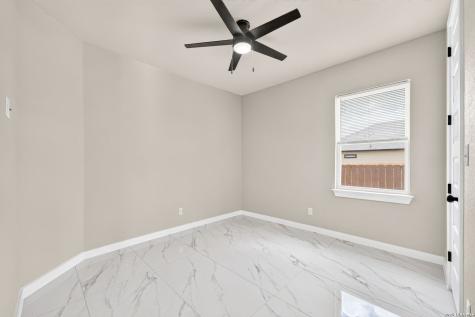 19724 Alexander Nova Somerset TX 78069