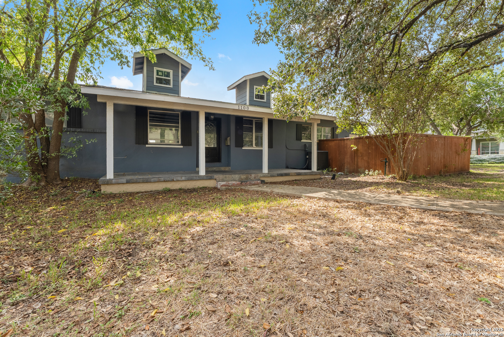 1100 Garraty Road Terrell Hills TX 78209