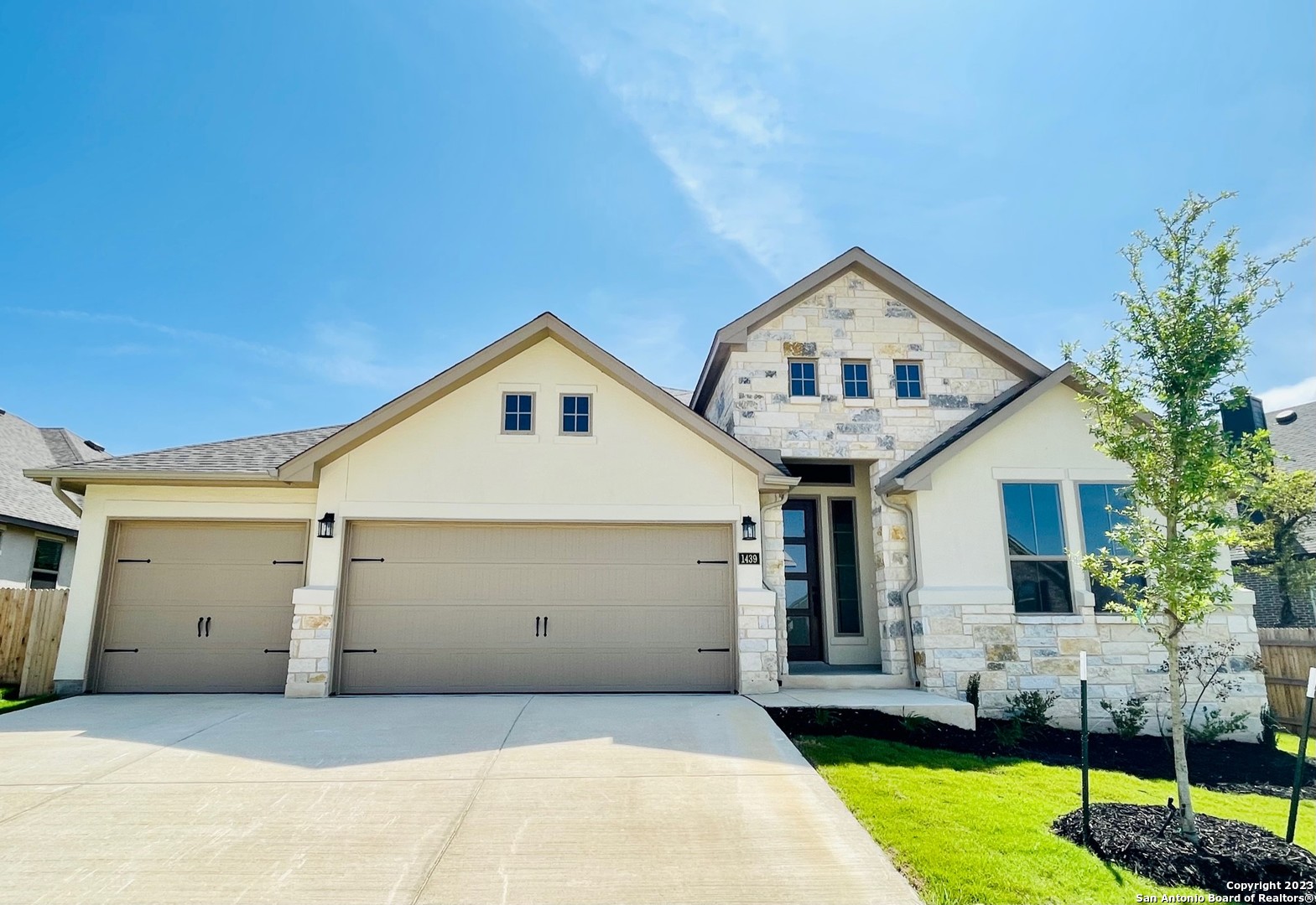 1439 Lyme Park Bulverde TX 78163