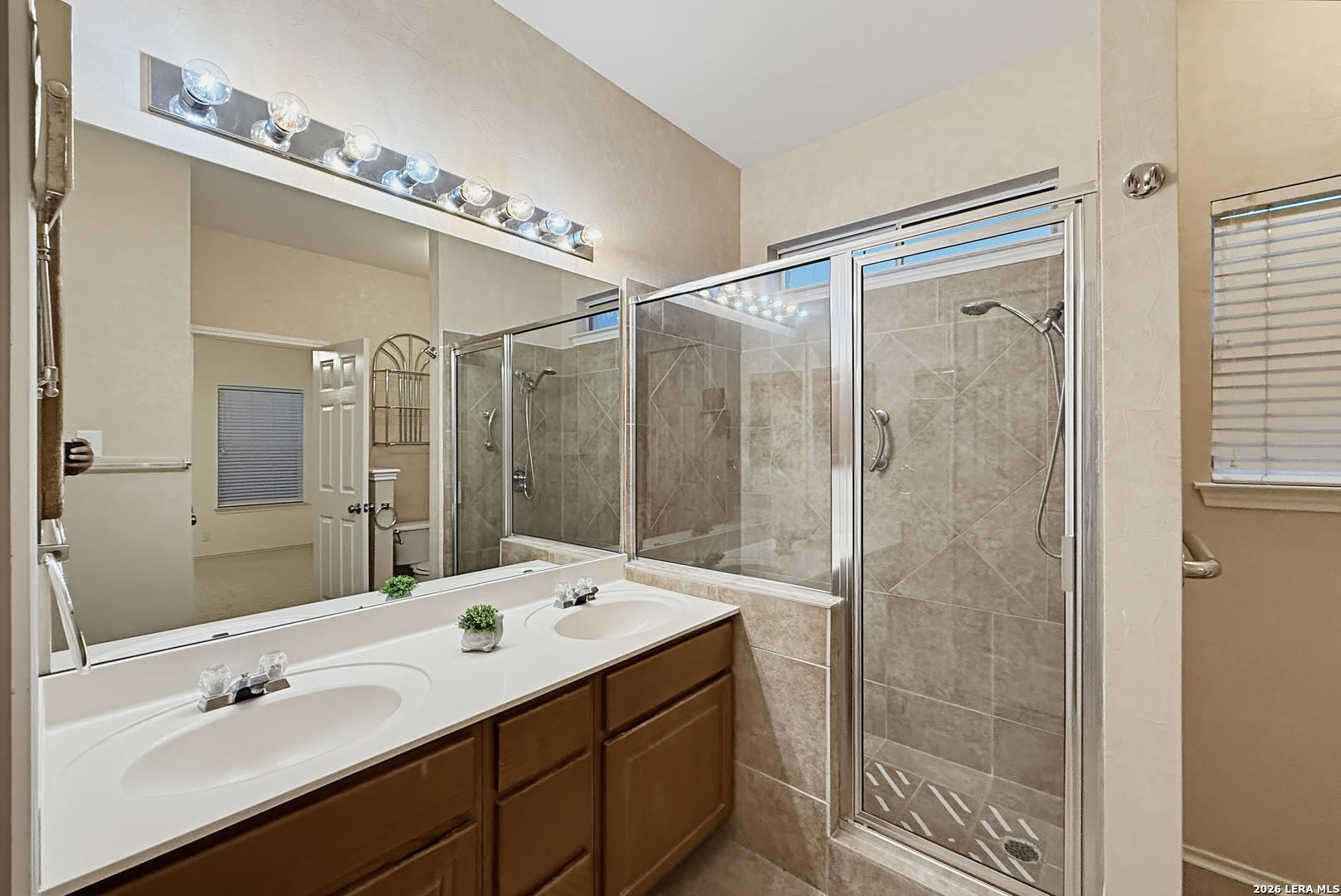 15435 Steves Run San Antonio TX 78232