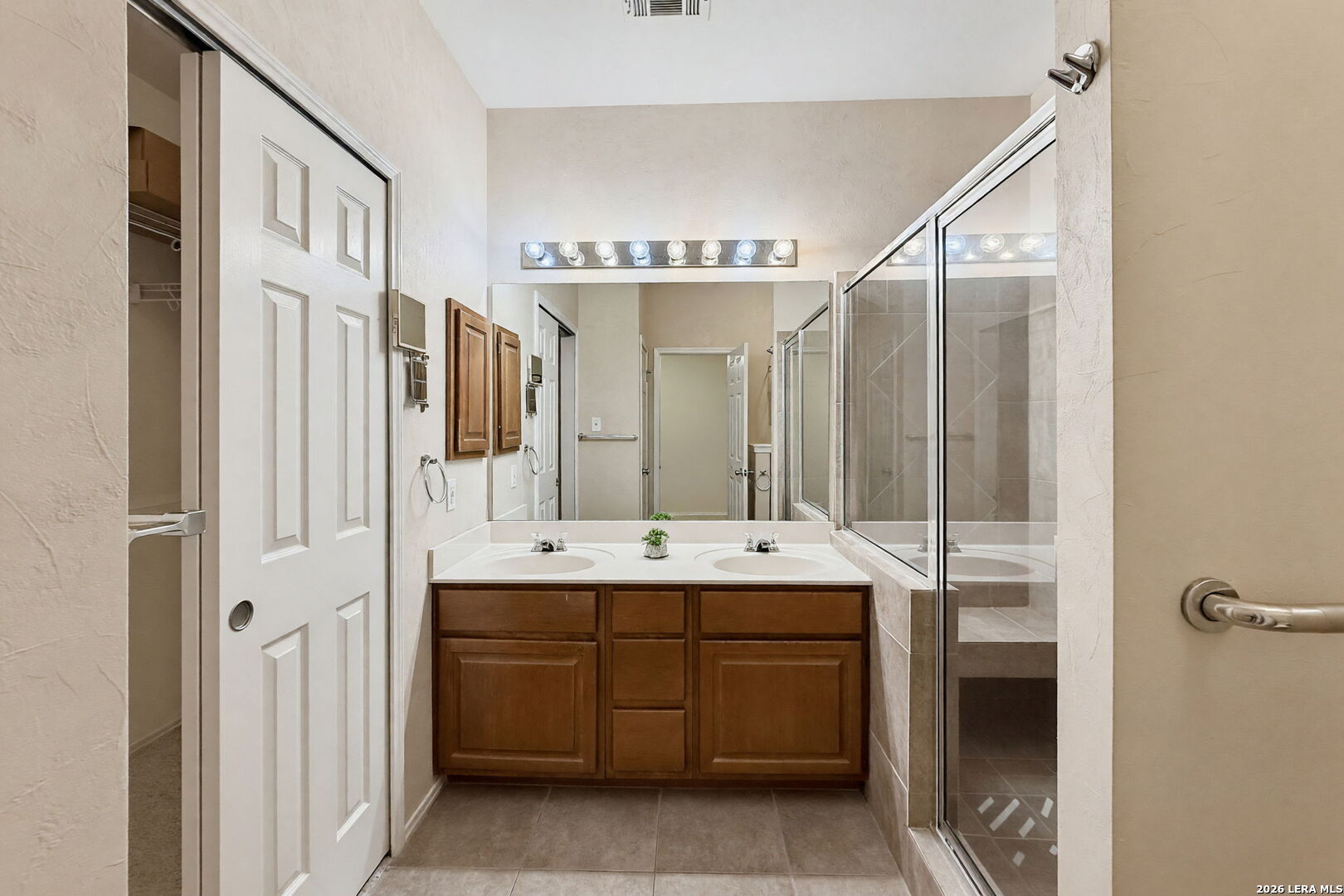 15435 Steves Run San Antonio TX 78232