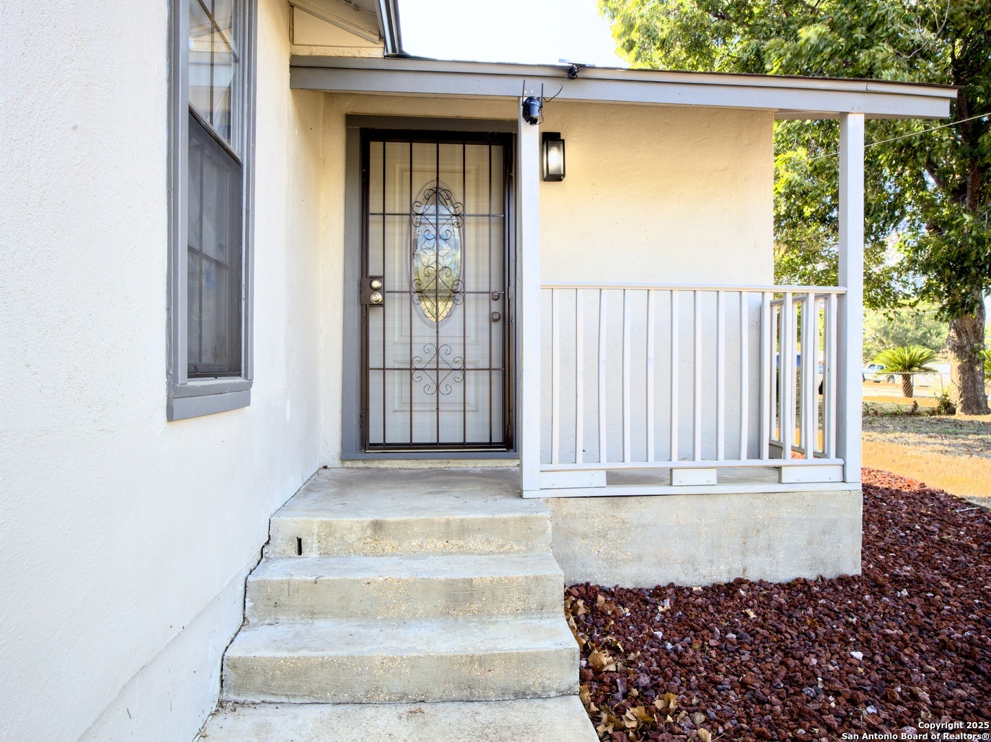 918 E Ashley San Antonio TX 78221