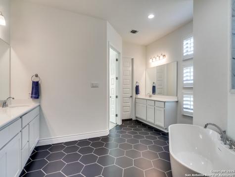 99 Simpatico Boerne TX 78006