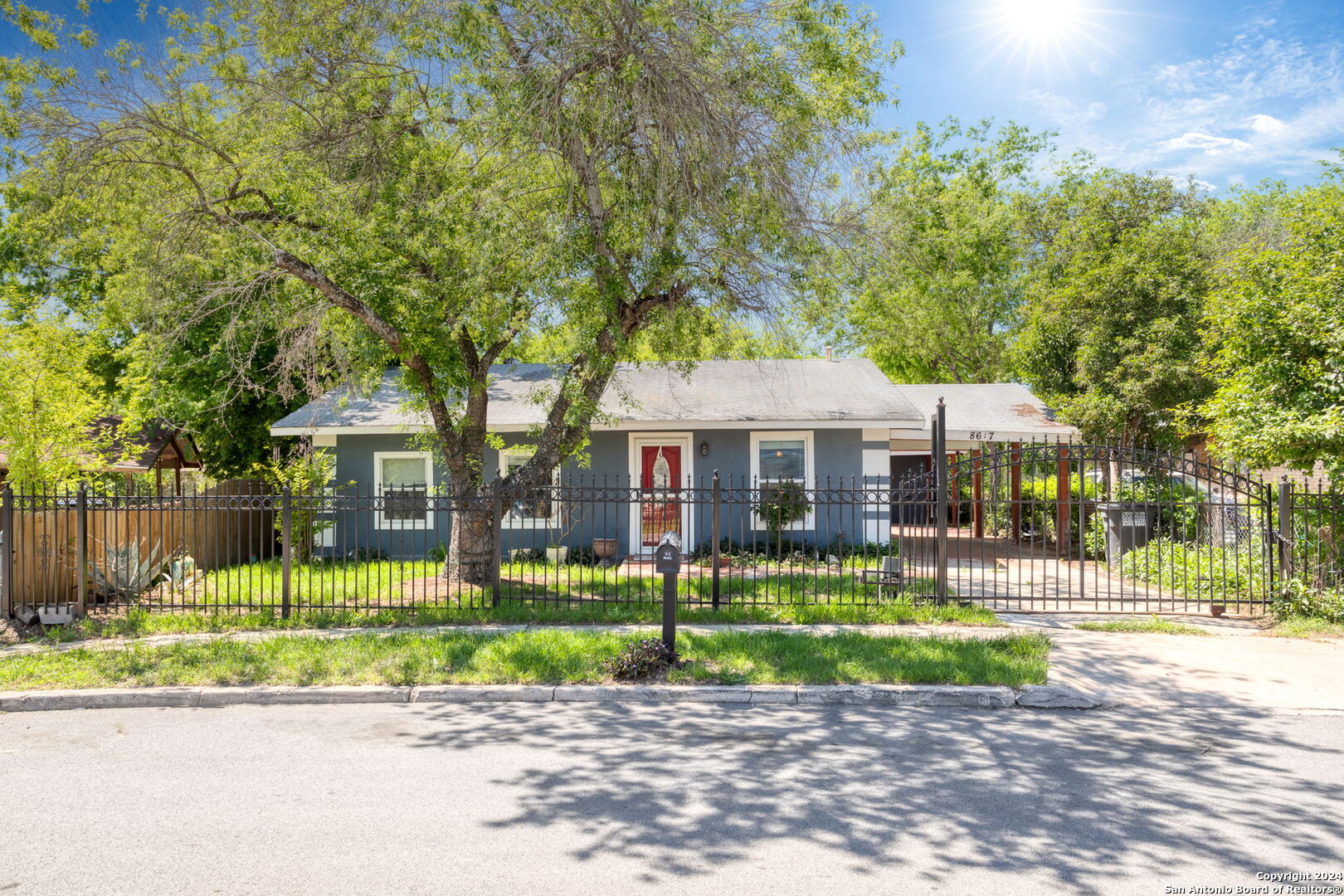 8617 Creek Bend San Antonio TX 78242