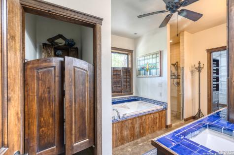 1242 River Concan TX 78838