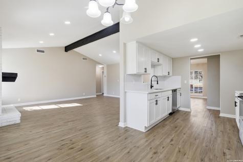 9534 Chelmsford San Antonio TX 78239