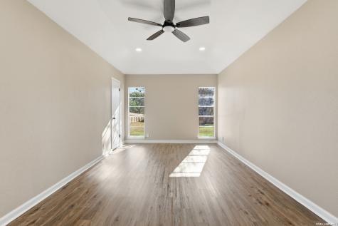9534 Chelmsford San Antonio TX 78239