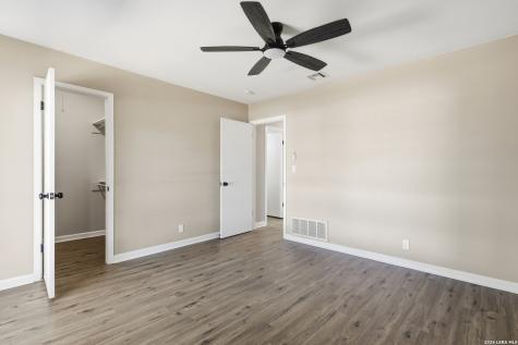 9534 Chelmsford San Antonio TX 78239