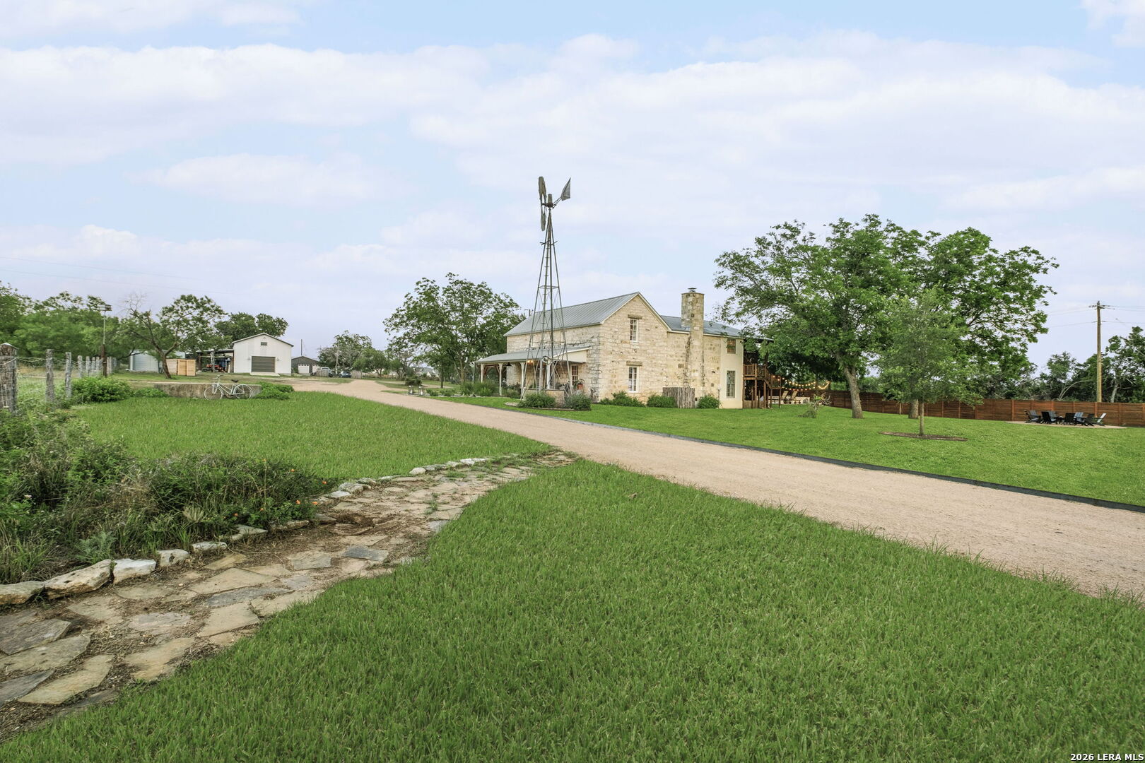 271 Smokehouse Road Fredericksburg TX 78624
