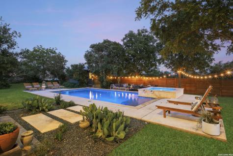 271 Smokehouse Road Fredericksburg TX 78624