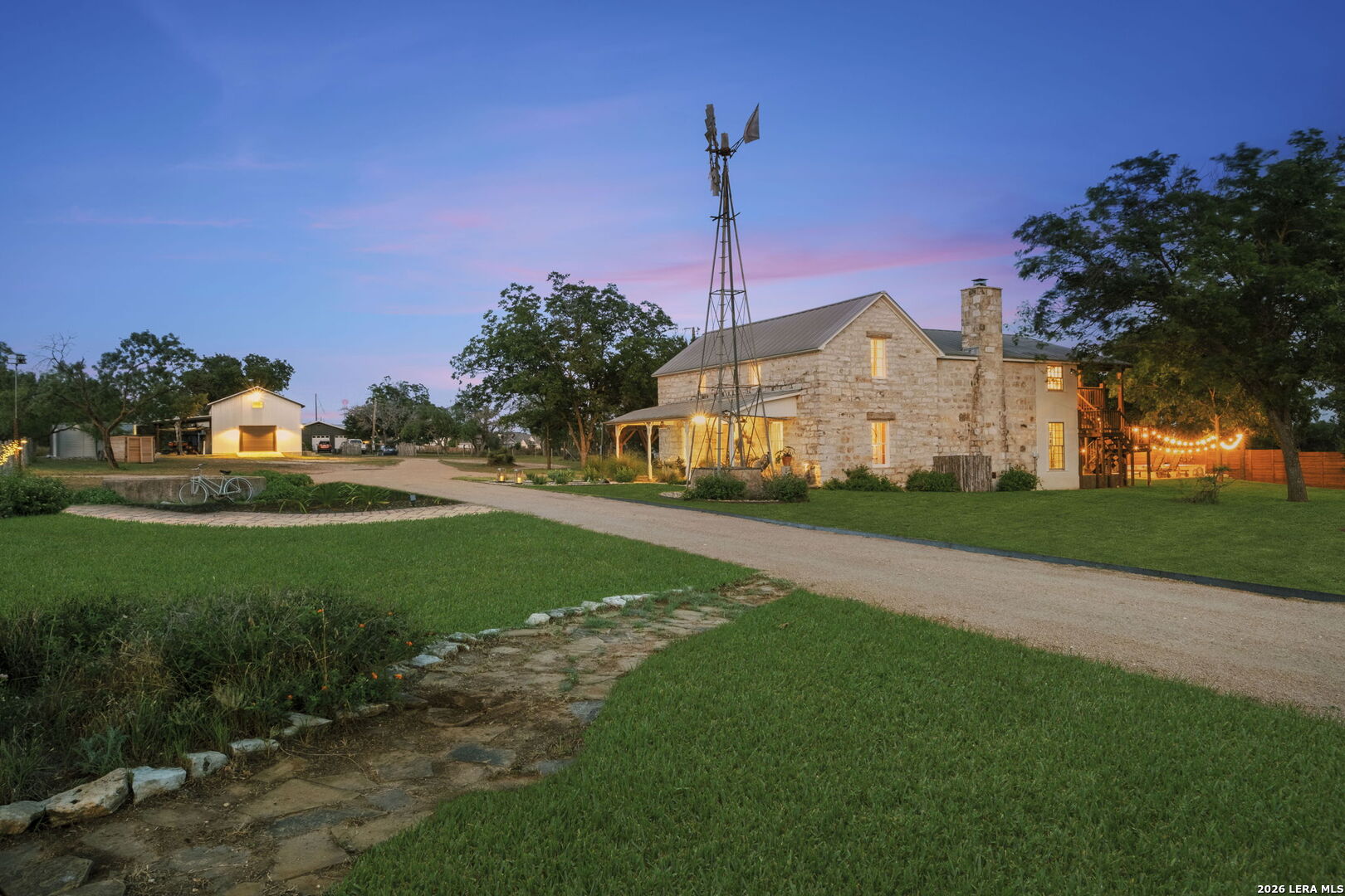 271 Smokehouse Road Fredericksburg TX 78624
