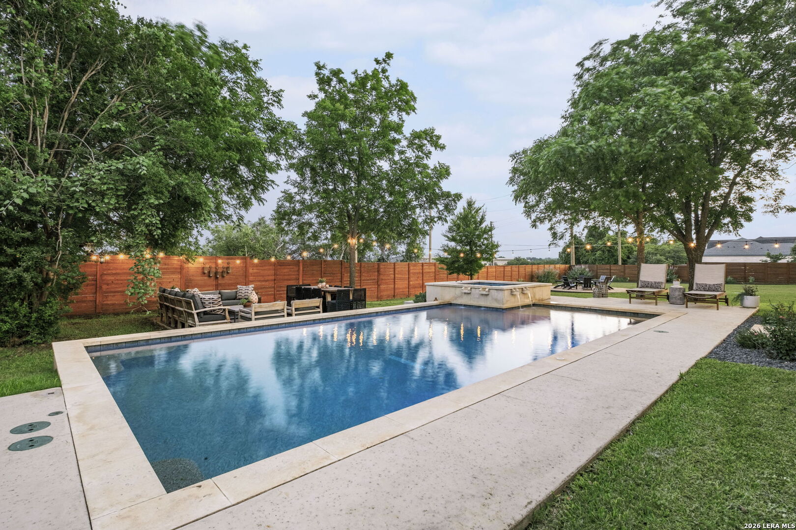 271 Smokehouse Road Fredericksburg TX 78624