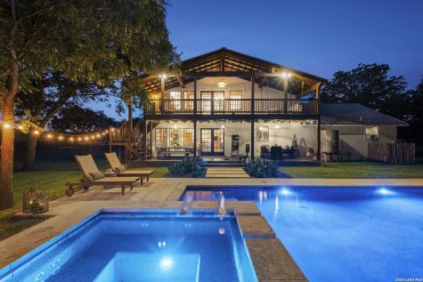 271 Smokehouse Road Fredericksburg TX 78624