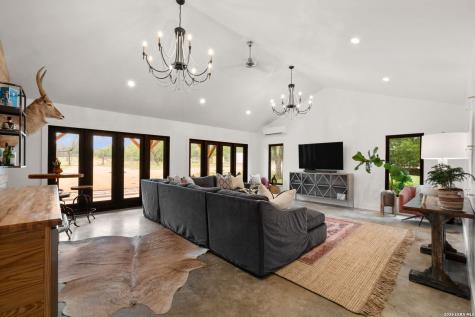 271 Smokehouse Road Fredericksburg TX 78624