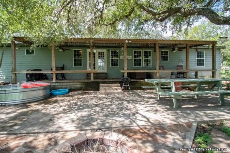 6203 Fm 673 Beeville TX 78102