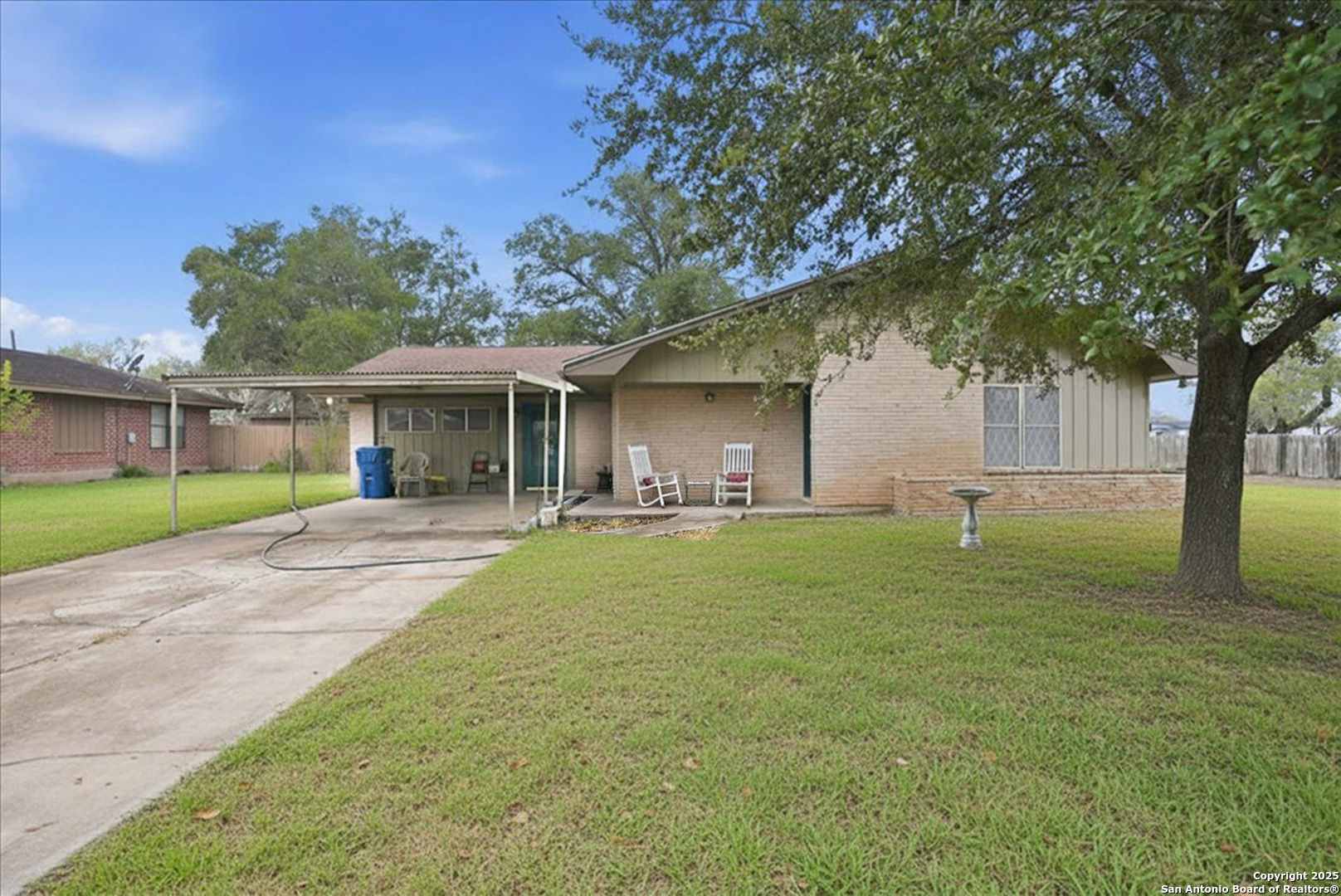 1000 Austin Street George West TX 78022