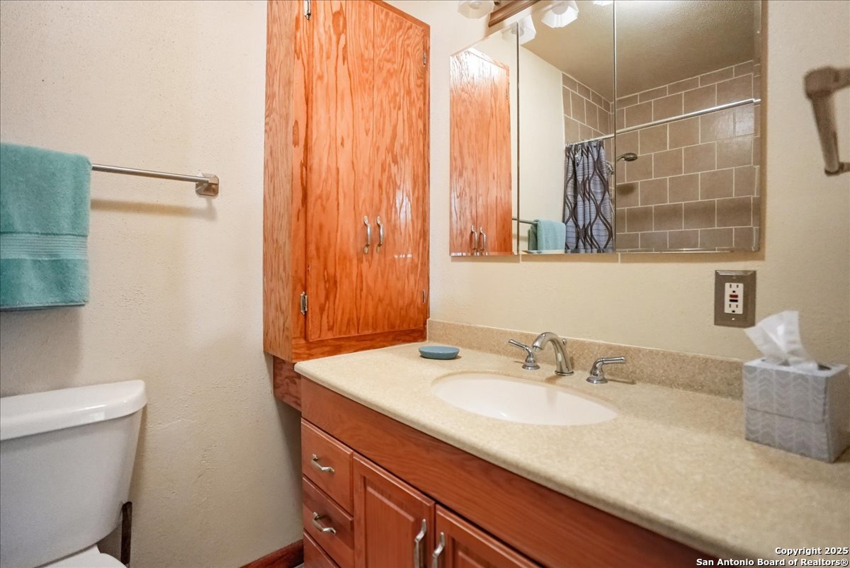 1000 Austin Street George West TX 78022
