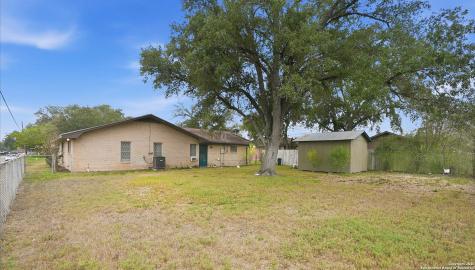 1000 Austin Street George West TX 78022