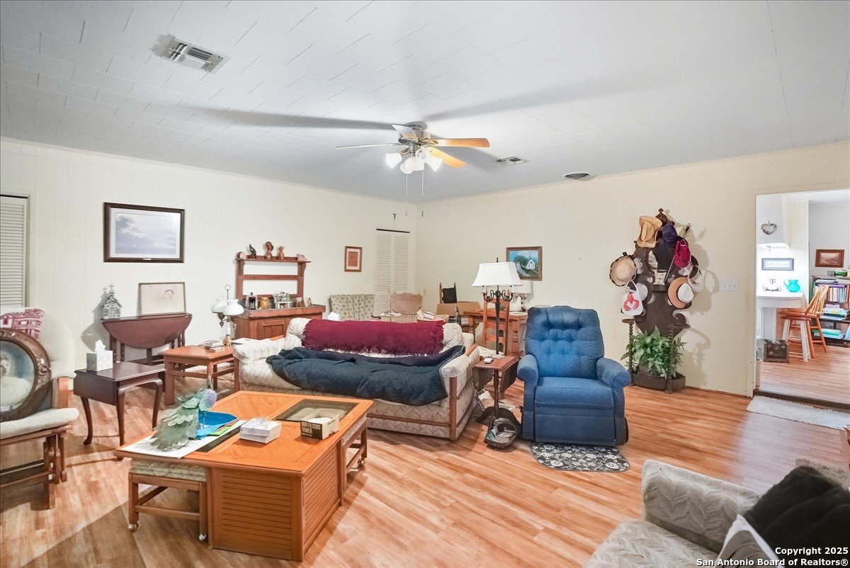 1000 Austin Street George West TX 78022