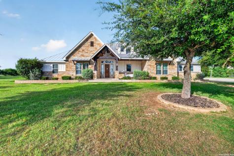 1980 County Road 361 La Vernia TX 78121