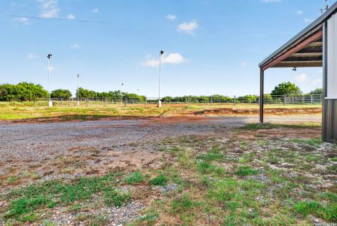 1980 County Road 361 La Vernia TX 78121